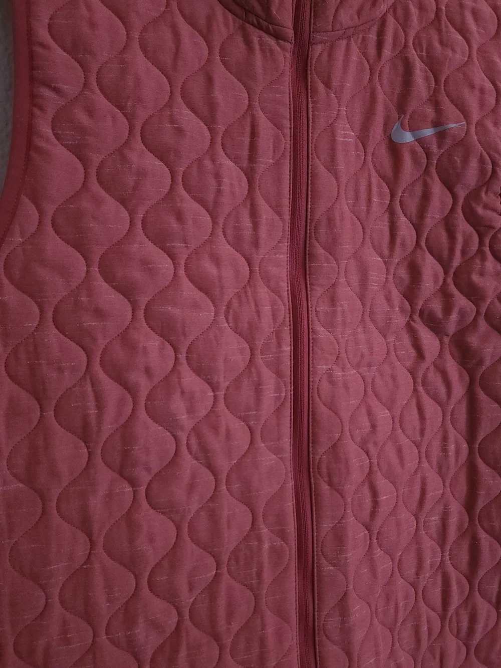 Nike AeroLayer Running Vest Women's Medium Quilted Insulated Berry Pink Full Zip